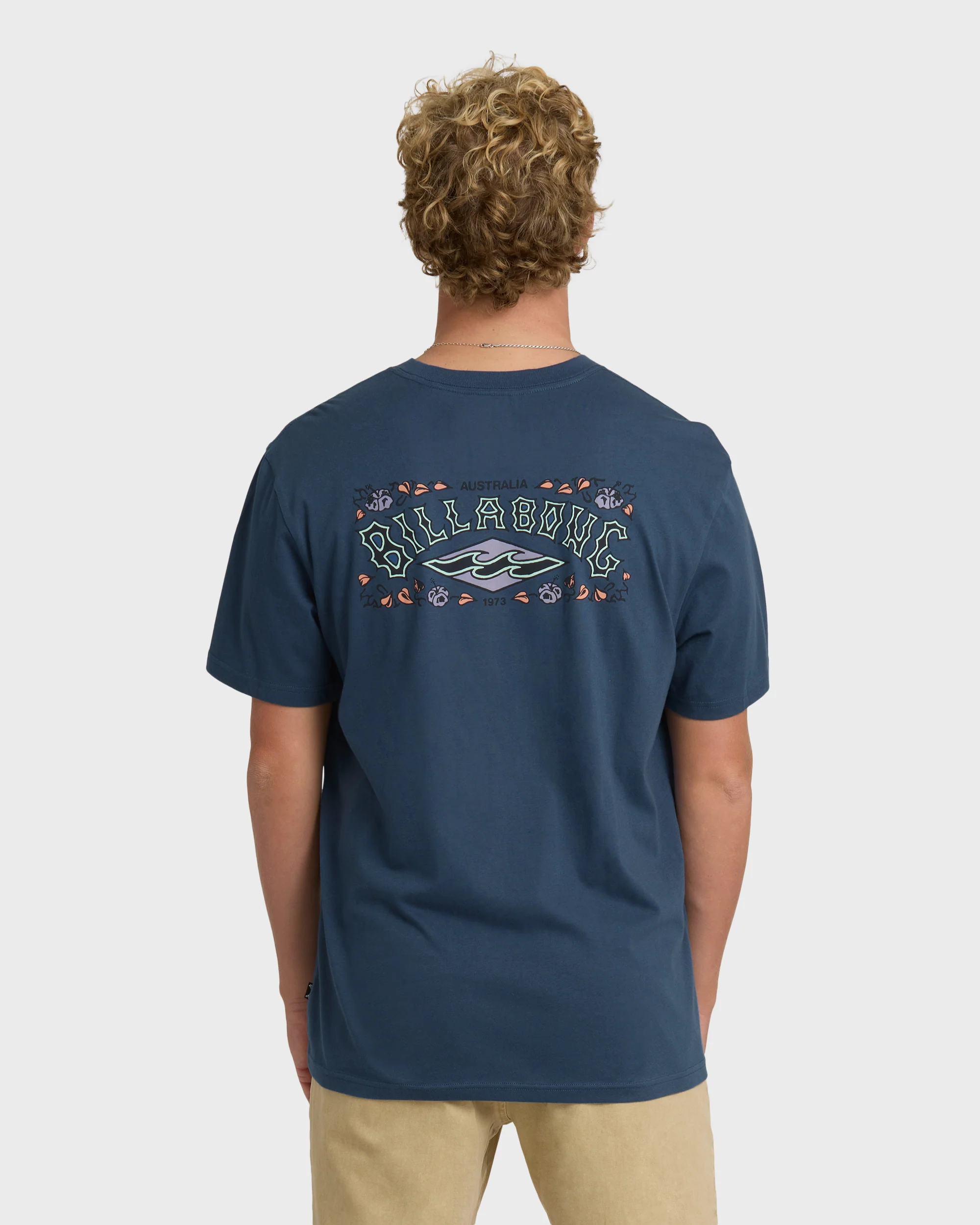 Mens Heritage Arch Premium T-Shirt - Image 2