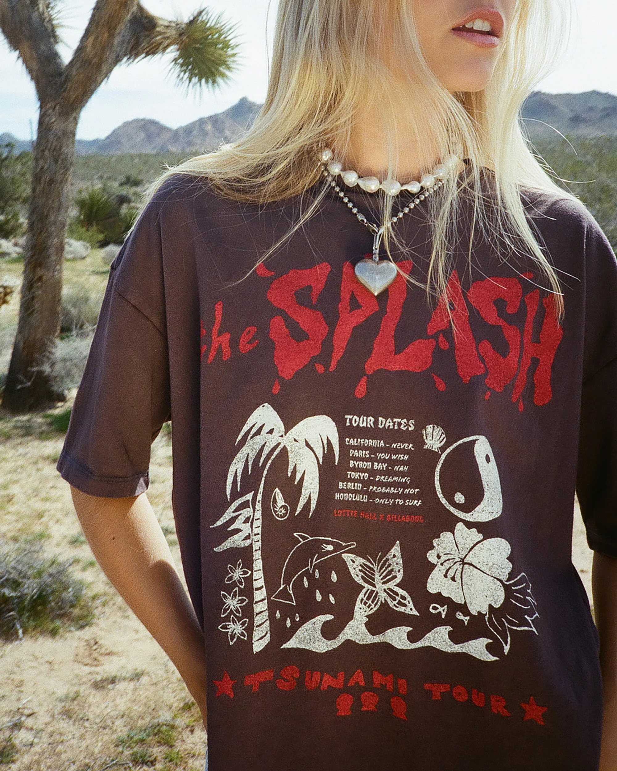 Lottie Hall Short Sleeve T-Shirt - Off Black