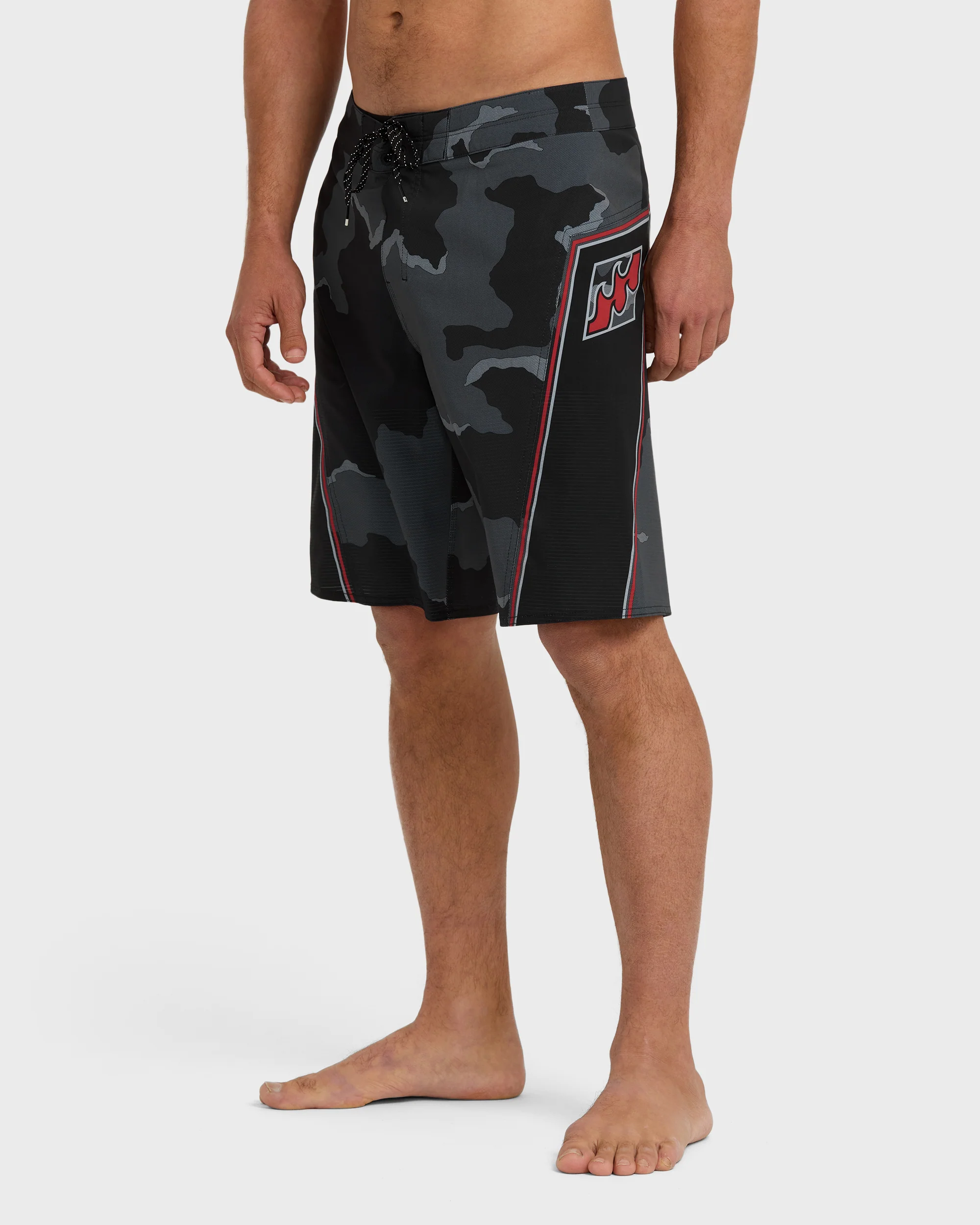 Straddie Airlite 20" Boardshorts - Black Camo - Image 4