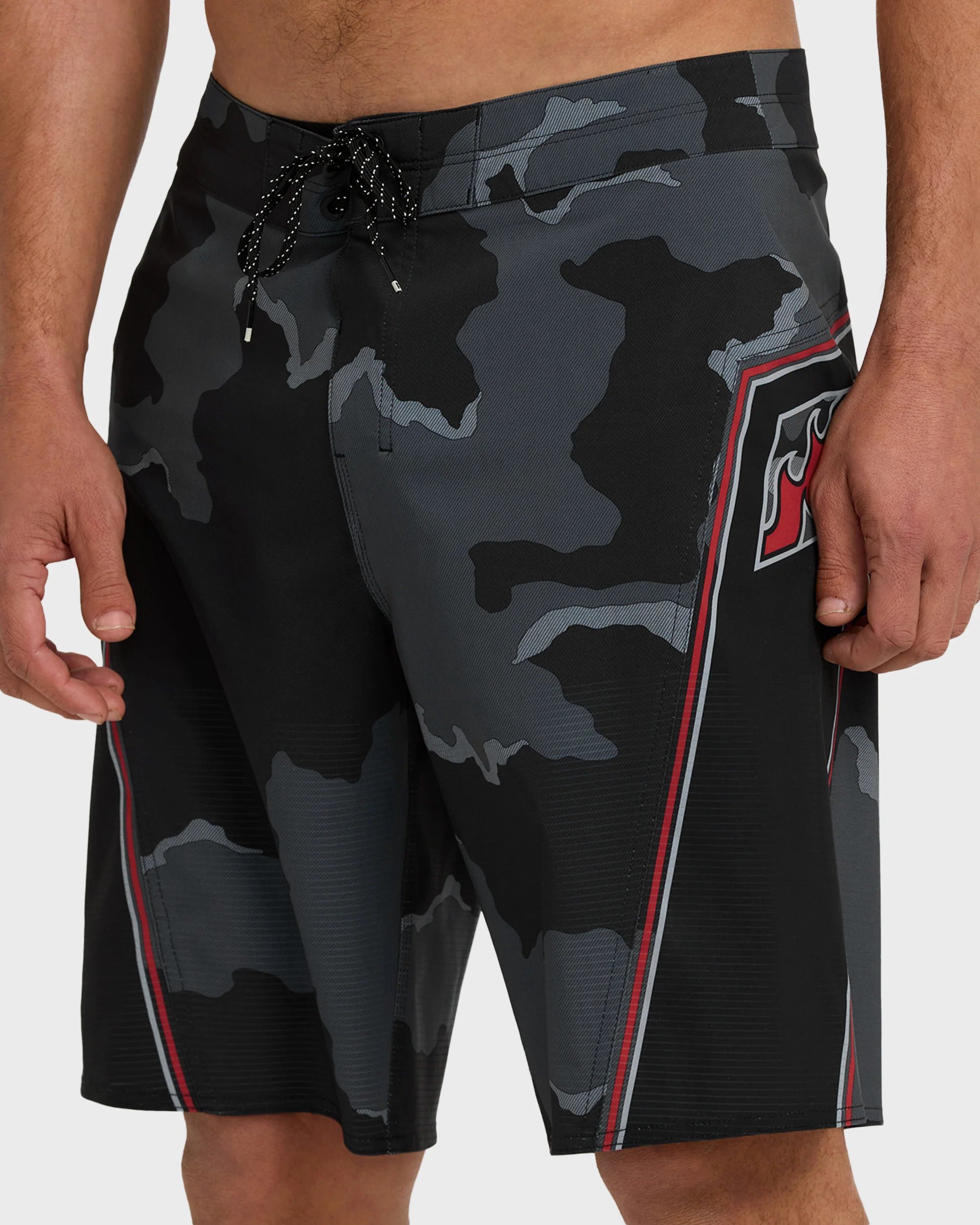 Straddie Airlite 20" Boardshorts - Black Camo - Image 5