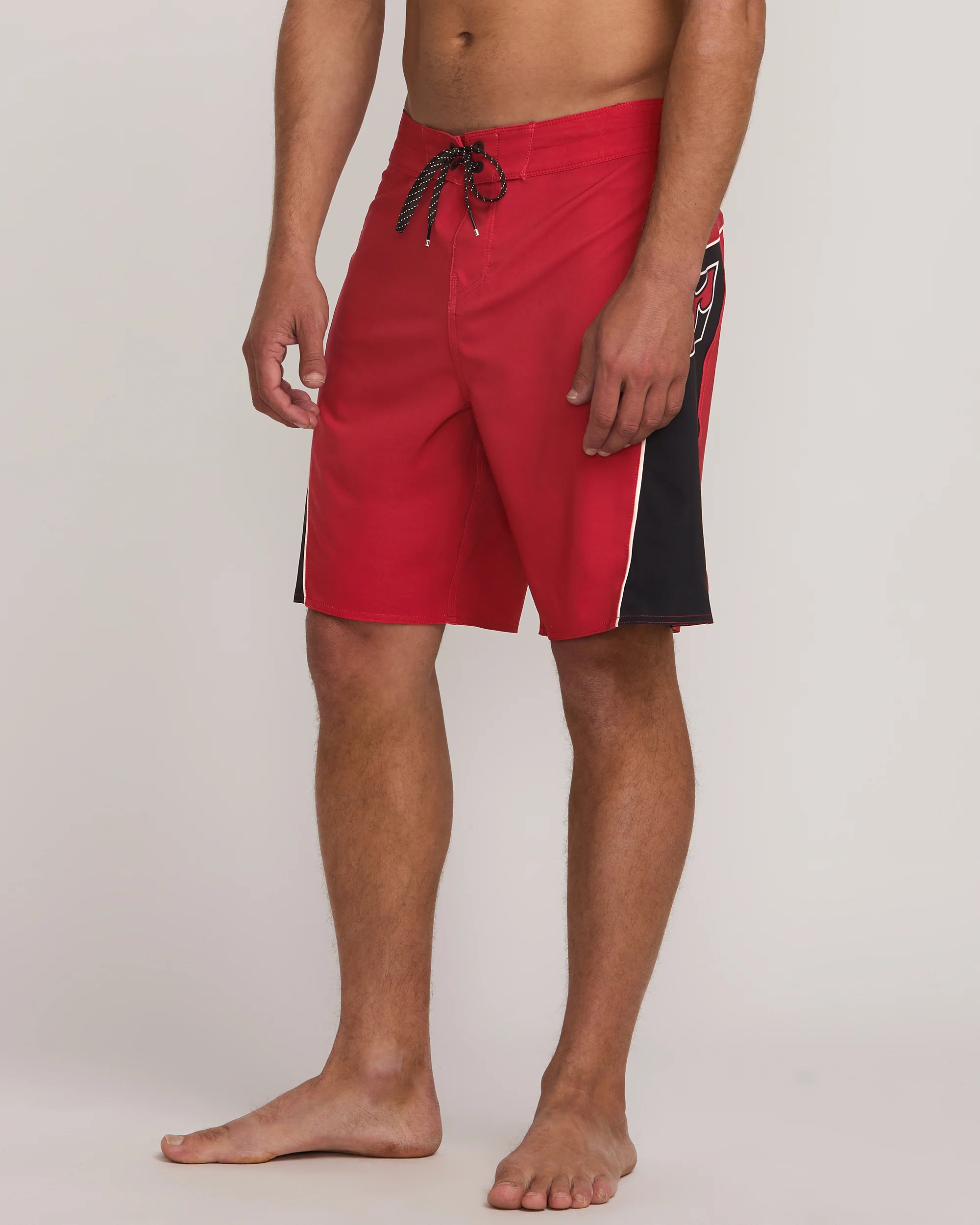 Straddie Pro Performance 20" Boardshorts - Scarlet
